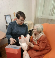 С вековым юбилеем - Клешиниой Елене Лавреньтевне 100 лет!